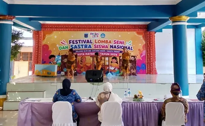 rri.co.id - FLS3N Tingkat Kota Mataram Resmi Dimulai, Ratusan Siswa Tunjukkan Talenta